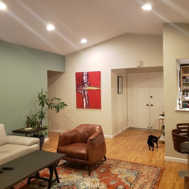 Building Photo - 26476 Vía Lara