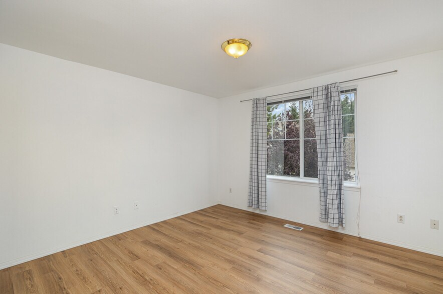 Building Photo - 4720 160th Pl SW