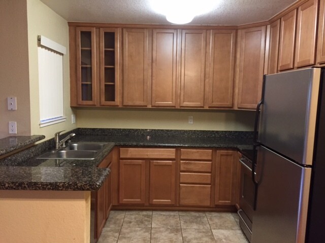 Building Photo - 3715 Tallyho Dr