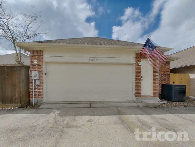 Building Photo - 6855 Tournament Dr