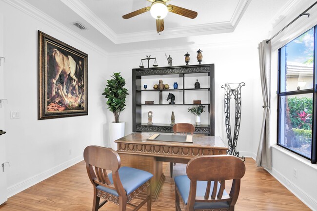 Building Photo - 10703 Versailles Blvd