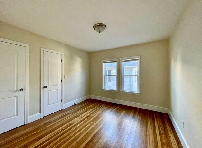 Building Photo - 32 Unity Ave