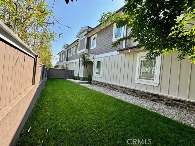 Building Photo - 804 N Irena Ave