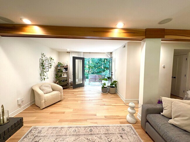 Building Photo - Newly Remodeled 3BD, 2.5BA Raleigh Home wi...