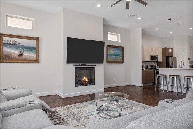 Primary Photo - 9406 Glenfield Ct