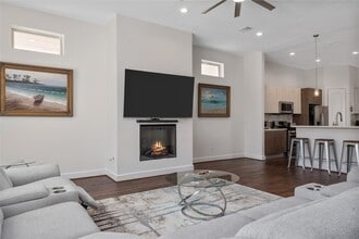 Building Photo - 9406 Glenfield Ct