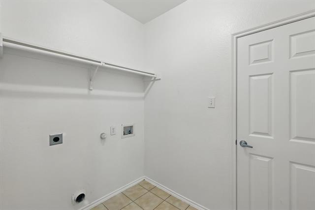 Building Photo - 909 Whisper Ln