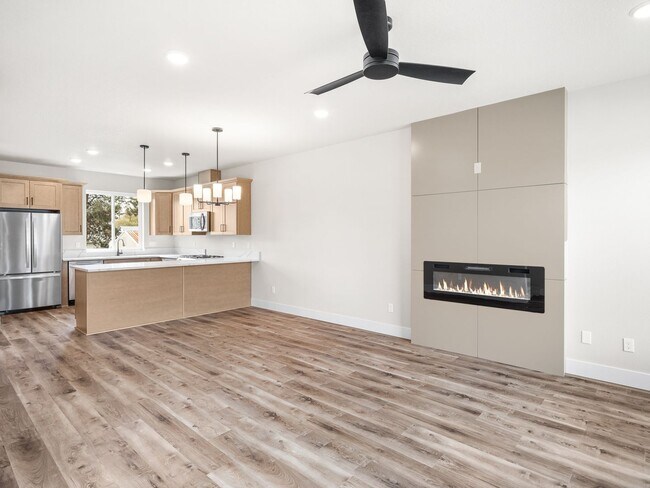 Building Photo - $500 off 1st month! Beautiful, brand spanking new 2-bdrm/2.5-bath duplex townhome! W/D, garage, q...