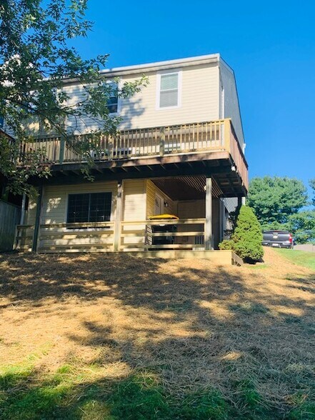 Rear View - 7513 Braemar Ct