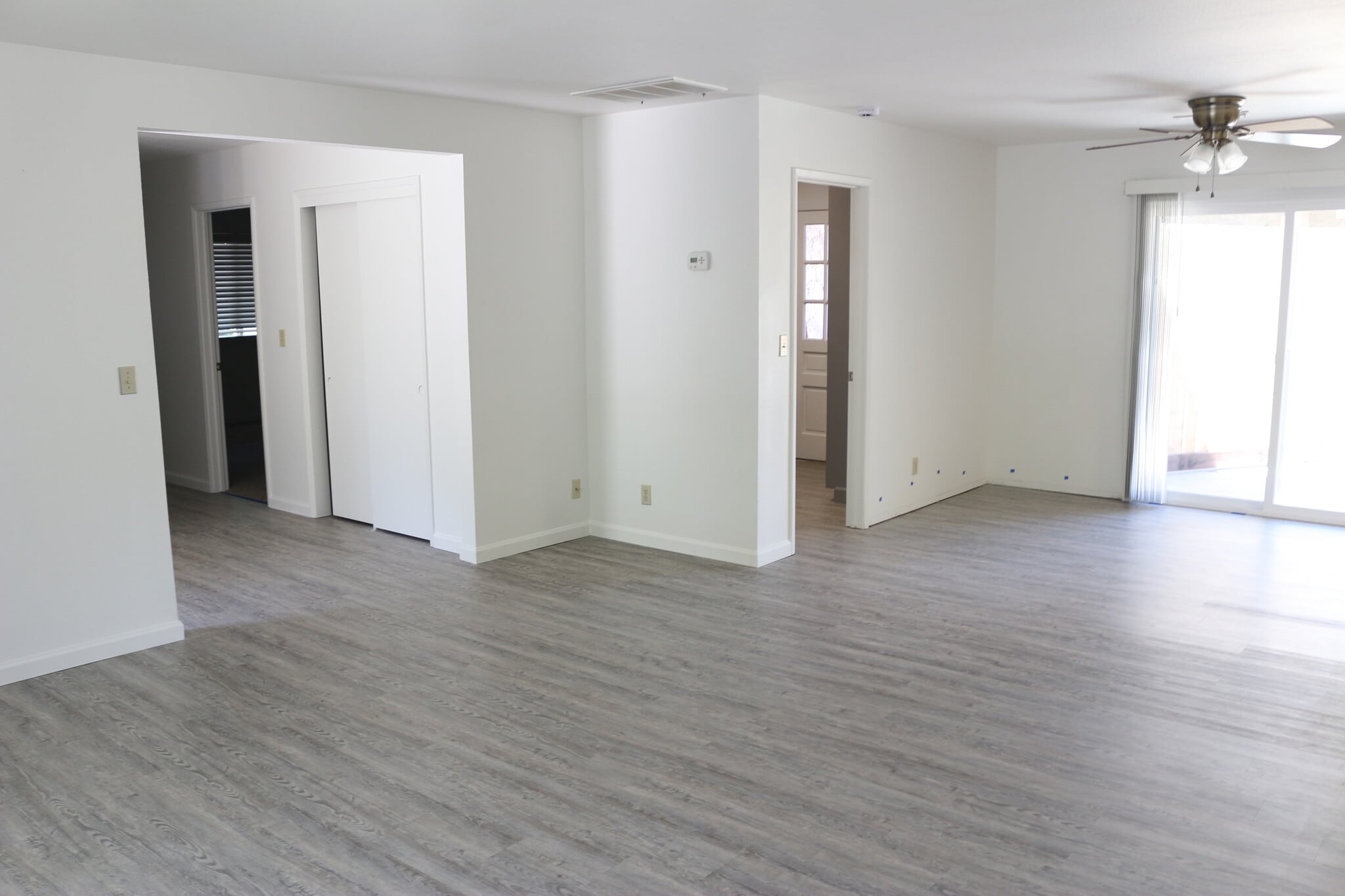 Living Rm - 2210 Ceanothus Ave