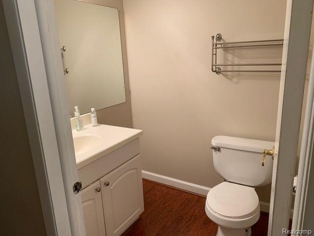 Building Photo - 1555 Brentwood
