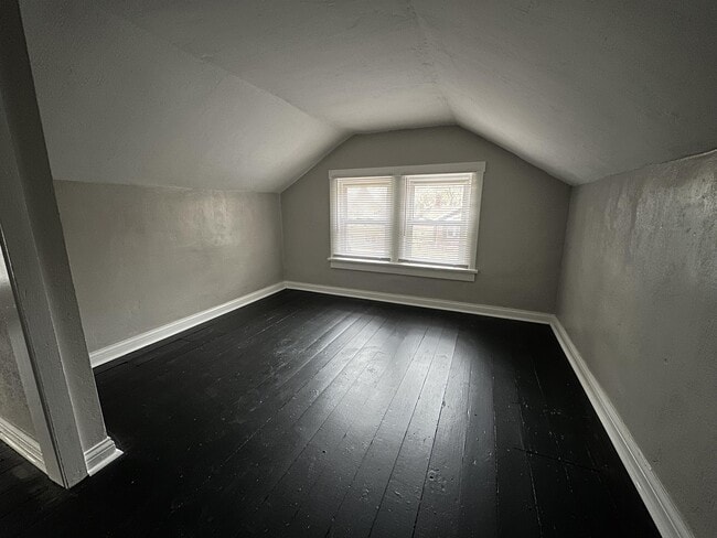 Building Photo - 2311 17th Ave