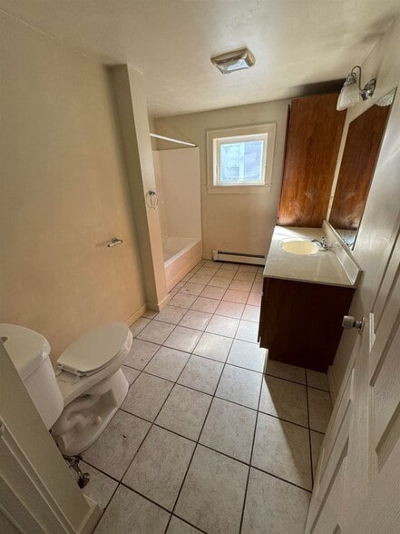 Building Photo - 49 Summer