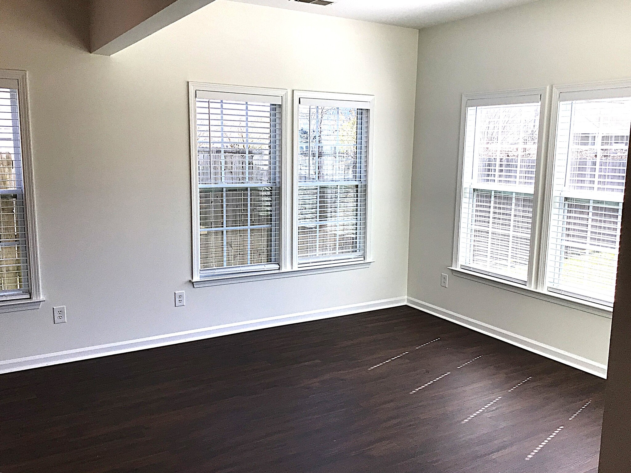 Building Photo - 263 Mayfield Dr
