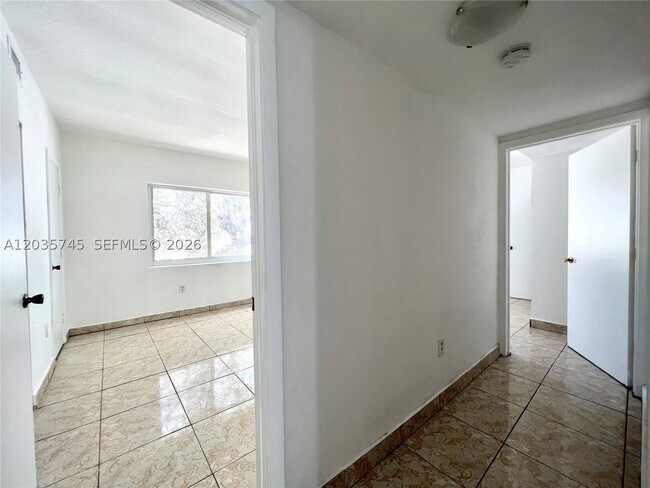Building Photo - 444 NW 84th Terrace