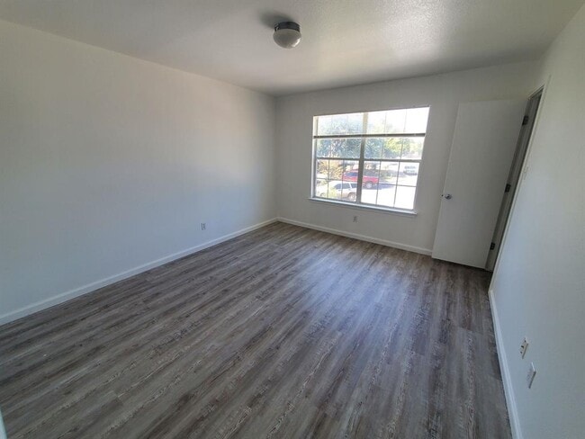Building Photo - 1014 Glen Meadow Cove