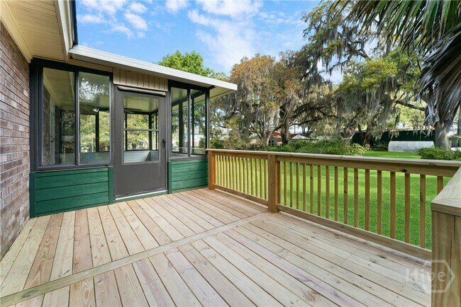 Building Photo - 444 Moon River Ct