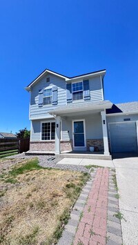 Building Photo - Charming Stetson Hills Home on a Quiet Cul-de-Sac!