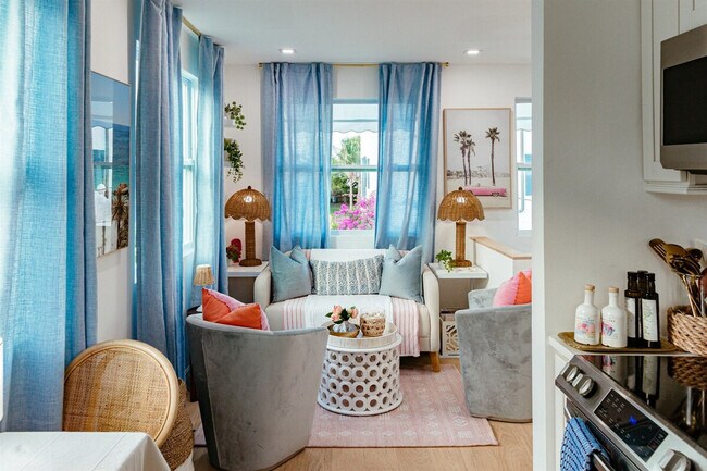 Primary Photo - 610 38th St