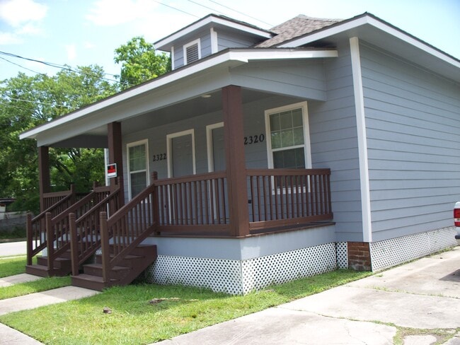 Building Photo - 2320 Chapman St