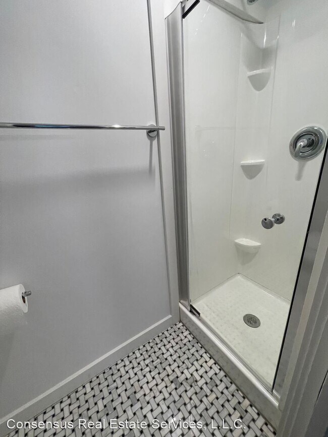 Building Photo - 1 br, 2 bath House - 2936 Rivermont Avenue #3