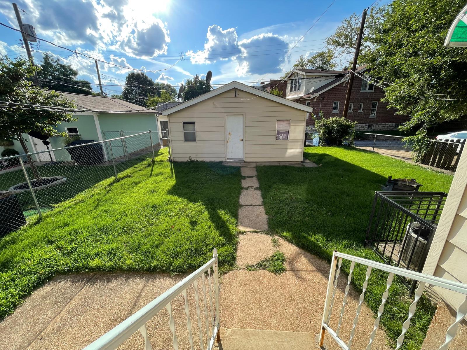 Building Photo - 5909 S Kingshighway Blvd
