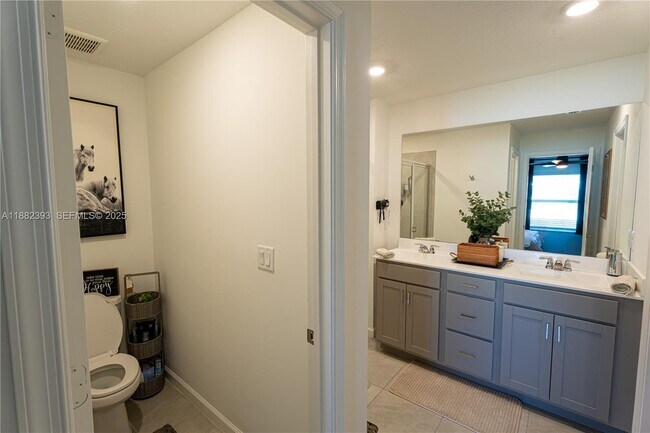 Building Photo - 6172 NW Sweetwood Dr