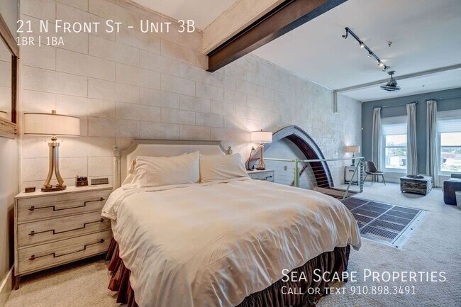 Building Photo - 21 N Front St