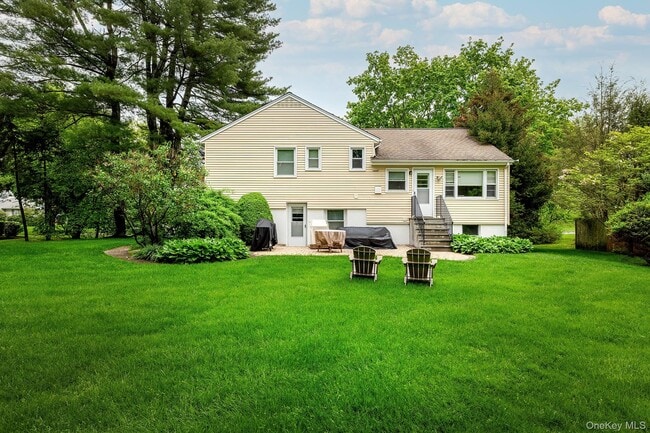 Building Photo - 11 Latonia Rd