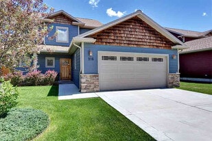 Building Photo - 916 Expedition Trl