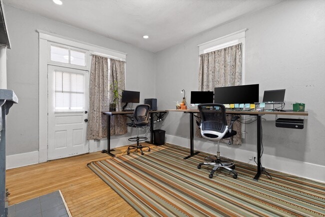 Building Photo - 207 Culberson Ave