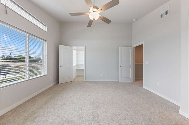 Building Photo - Newly Constructed 3 bedroom, 2.5 Bathroom home with luxury finishes!