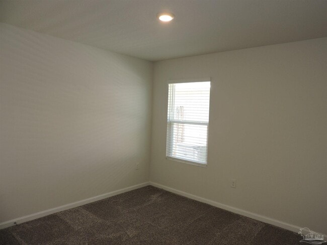 Building Photo - 5427 Peach Dr