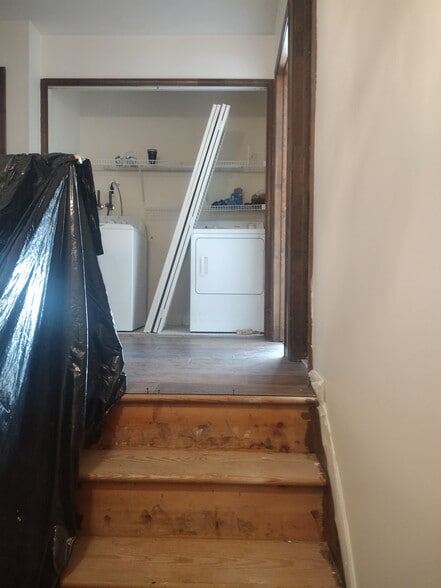 Building Photo - 2 Stanwood Ct