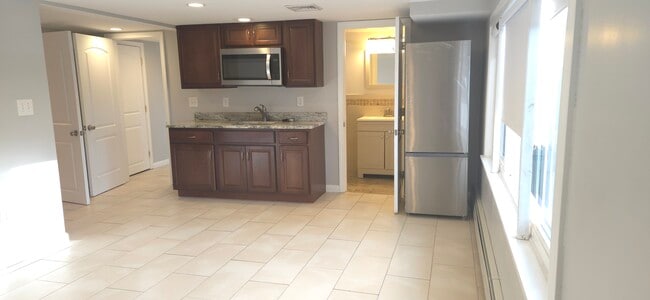 Building Photo - 27 Range Heights Terrace