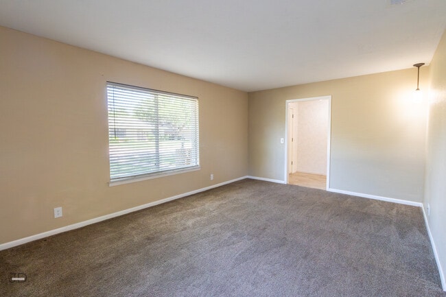 Building Photo - 4807 Del Rio Trail