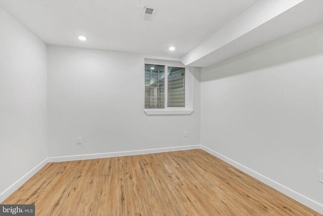 Building Photo - 2153 N Franklin St