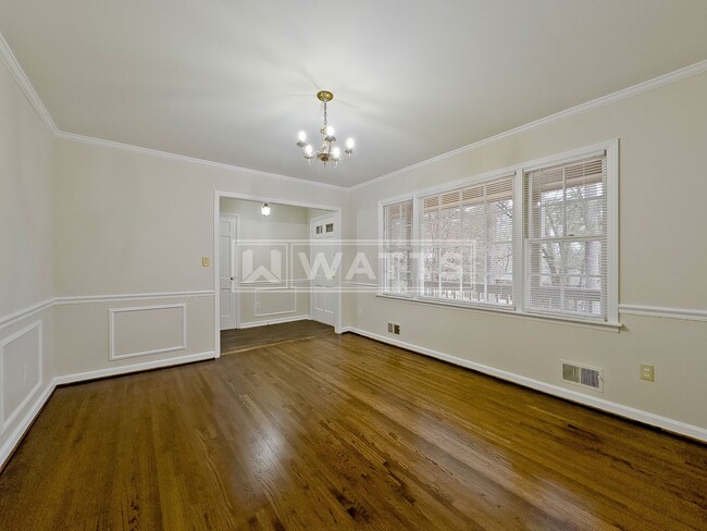 Building Photo - Charming & Spacious 3-Bed Home in City of Hoover