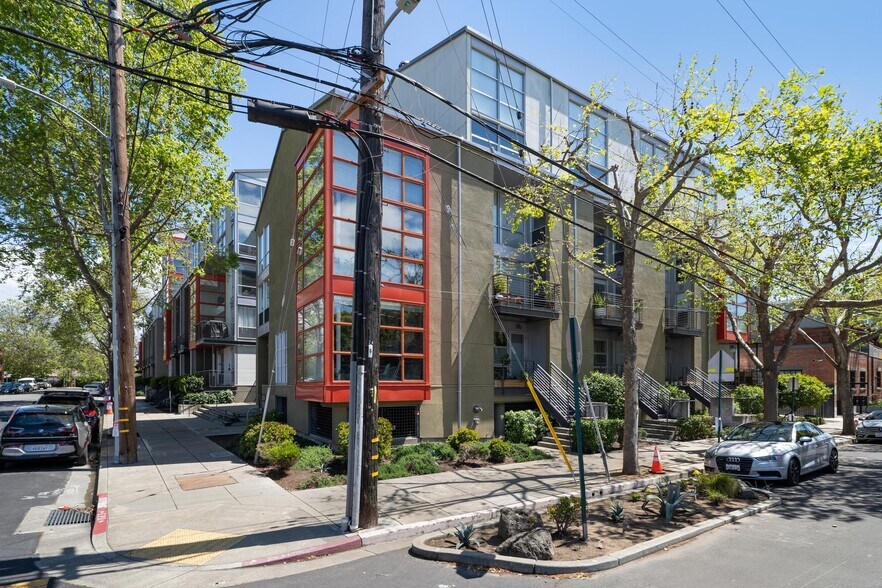 Building Photo - 1007 41st St