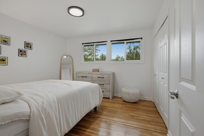 Building Photo - 6555 Brownlee Dr