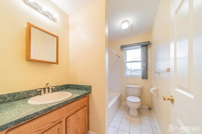 Building Photo - 44 N Whittier St
