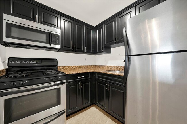 Building Photo - 14500 SW 88th Ave