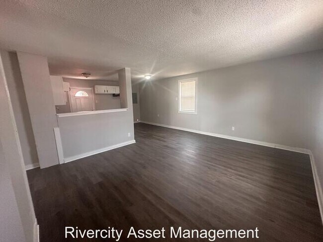 Building Photo - Adorable 2 bedroom, 1 bath Home!!!! Section 8 Welcomed!!!!!