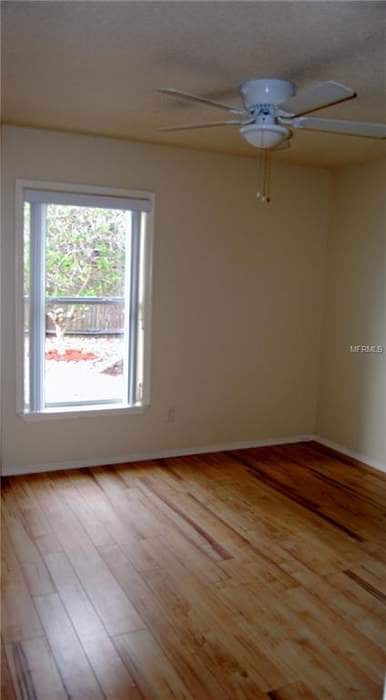 Building Photo - 2832 Oak Shore Rd