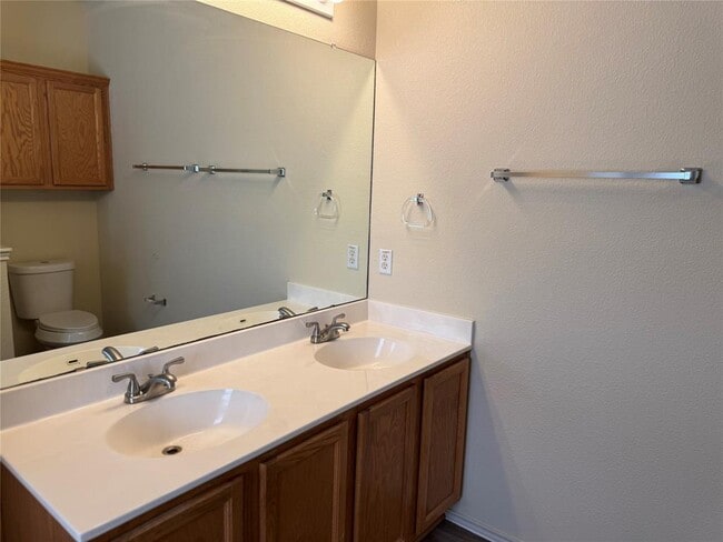 Building Photo - 501 Grey Feather Ct