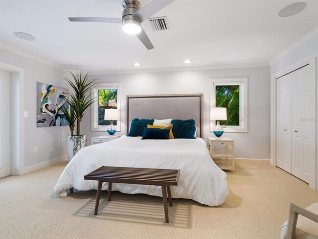 Building Photo - 606 Owl Way