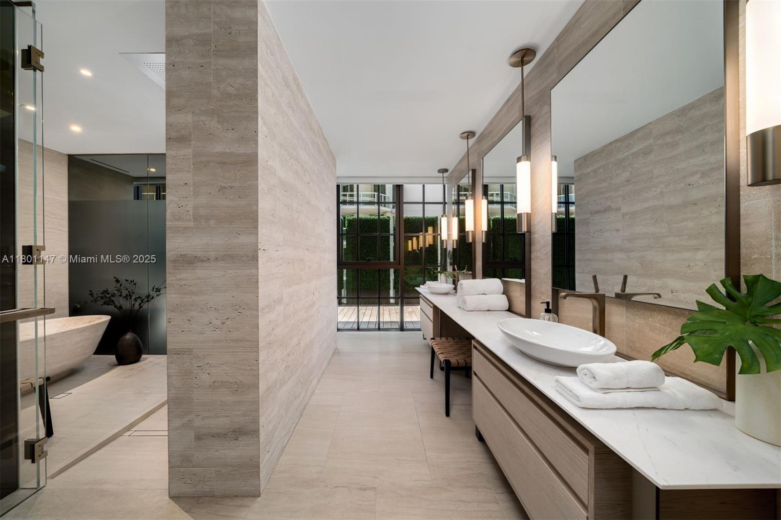 Building Photo - 8955 Collins Ave