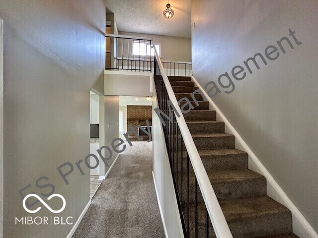 Building Photo - 6627 Live Oak Rd