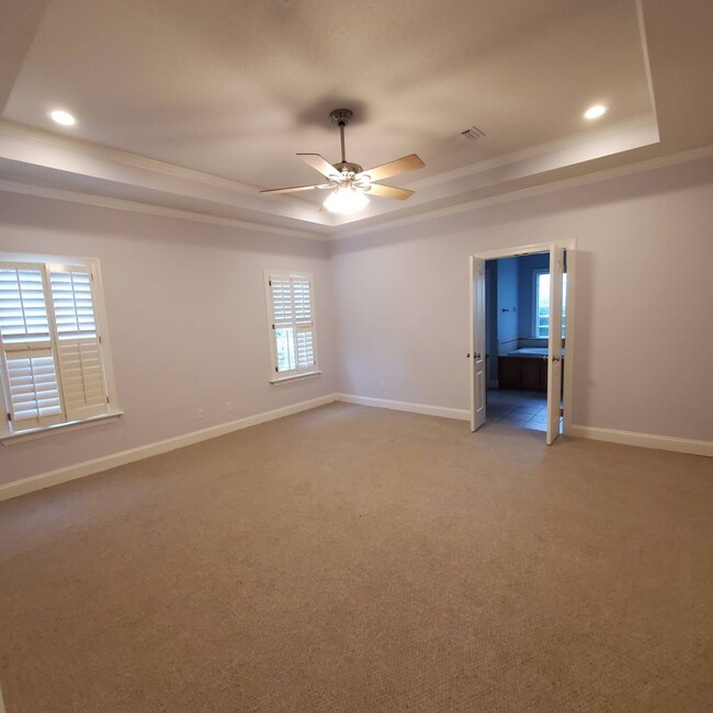 Building Photo - Southern Comfort Living: Elegant 3BR/3BA H...