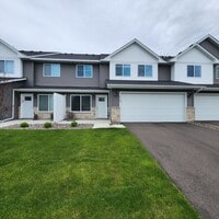 Building Photo - Enjoy where you rent! 3bd 3ba 2car garage townhome available now